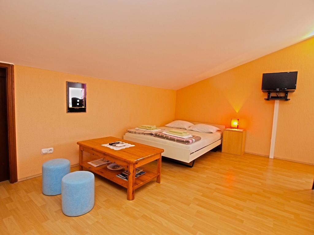 Apartments Denis 19 Fažana Esterno foto