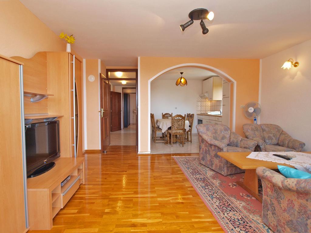 Apartments Denis 19 Fažana Esterno foto
