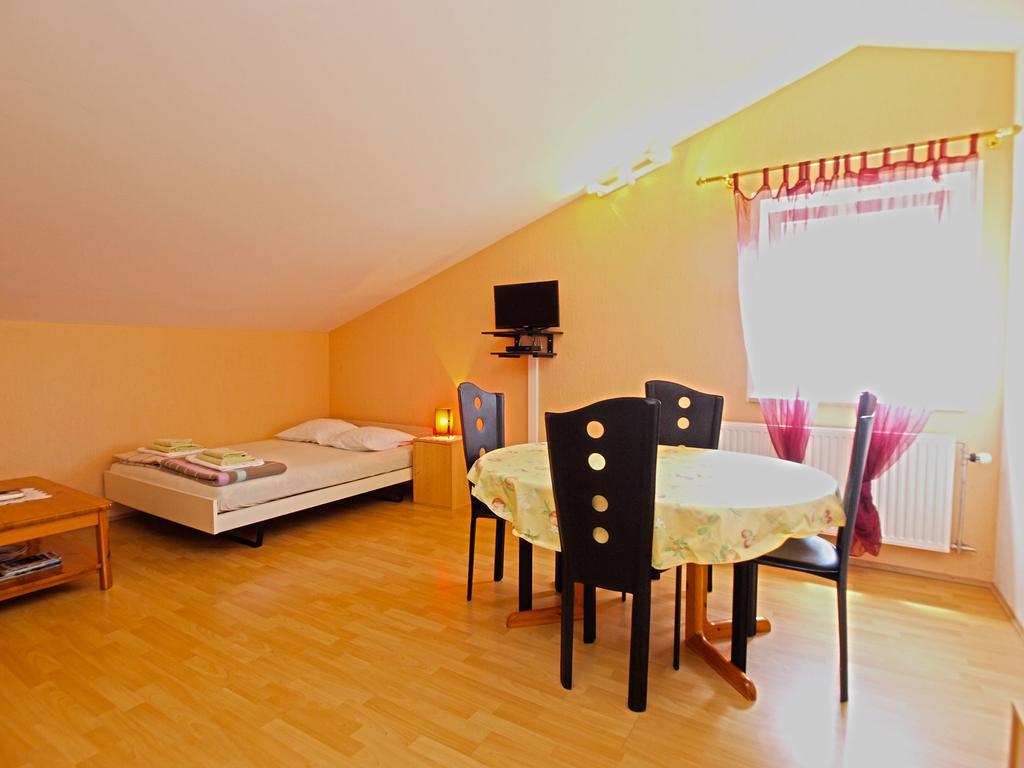 Apartments Denis 19 Fažana Esterno foto